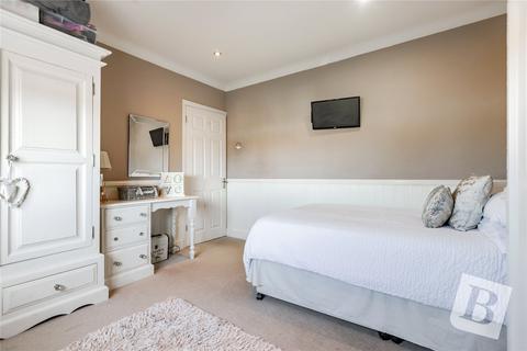 11 Walmer Close, Romford, RM7 8QH