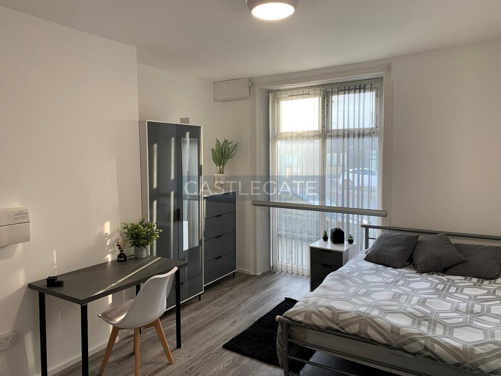 Room 1, 32 Manchester Road, Huddersfield, HD1 3 HJ