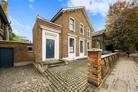 4 bedroom detached house for sale, Consort Road, Peckham Rye, London, SE15