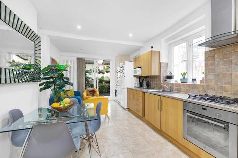 5 bedroom flat for sale, Southampton Way, Camberwell, London, SE5