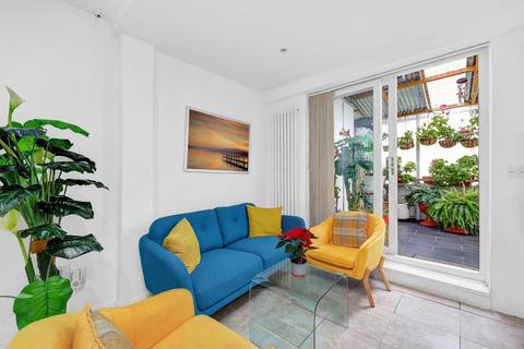 5 bedroom flat for sale, Southampton Way, Camberwell, London, SE5