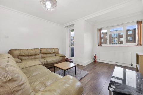 3 bedroom flat for sale, Haymerle Road, Peckham, London, SE15