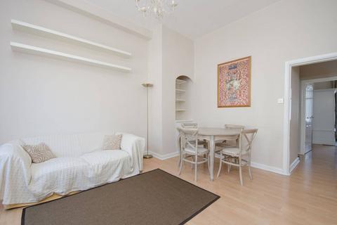 2 bedroom flat to rent, Ifield Road, Earls Court, London, SW10