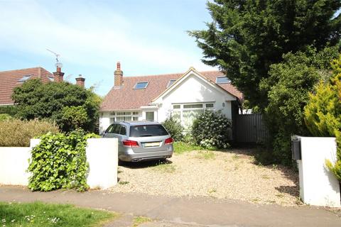 5 bedroom bungalow for sale, Barnet, Hertfordshire EN4