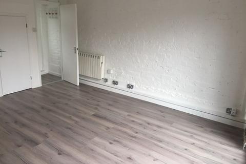 1 bedroom flat to rent, Pymmes Road, London N13