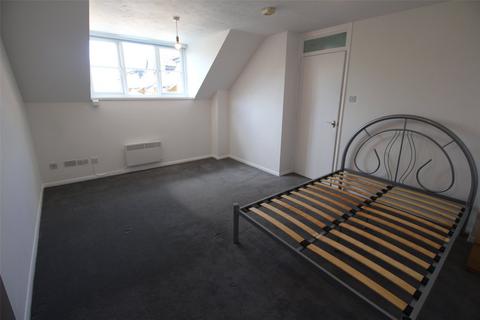 Studio to rent, Boleyn Way, New Barnet EN5