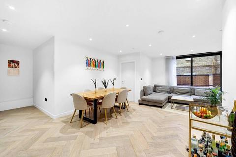 2 bedroom flat for sale, Eastlight Apartments, Tower Hamlets, LONDON, E1