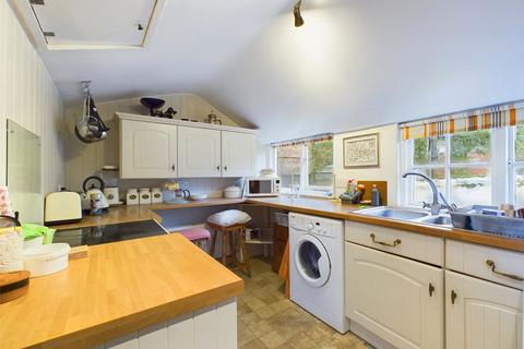 2 bedroom detached house for sale, Barnstaple, Devon