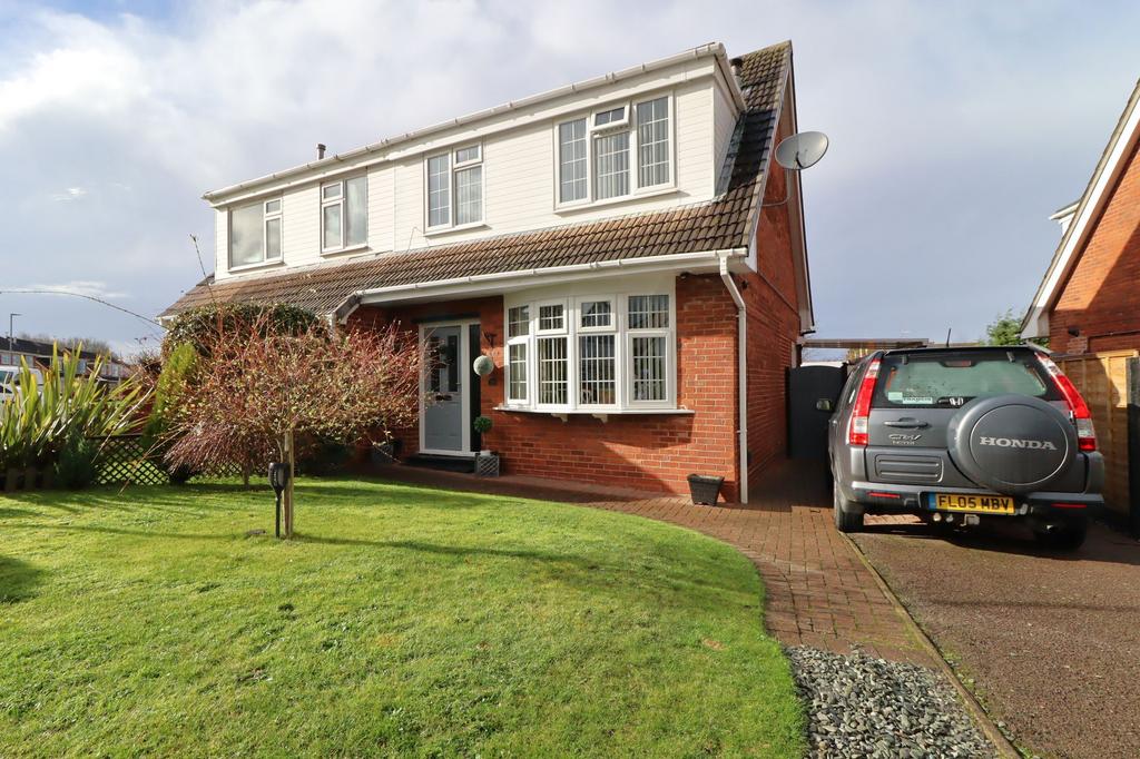 Conway Drive, Shepshed, LE12 3 bed semidetached house for sale £279,950