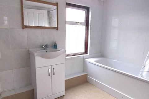 35 Ravenshurst Avenue, London, NW4 4EG