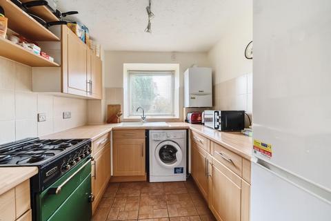 1 bedroom flat for sale, Staines-upon-Thames,  Surrey,  TW18