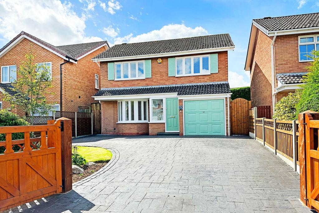 Starbold Crescent, Knowle, B93 4 bed detached house for sale £675,000