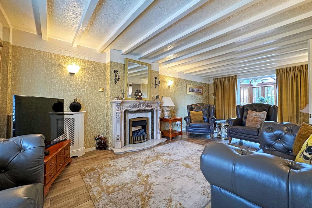 Starbold Crescent, Knowle, B93 4 bed detached house for sale £675,000