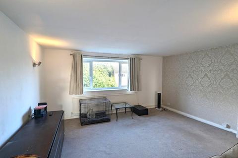 2 bedroom apartment to rent, Ridgeway Court, Redhill