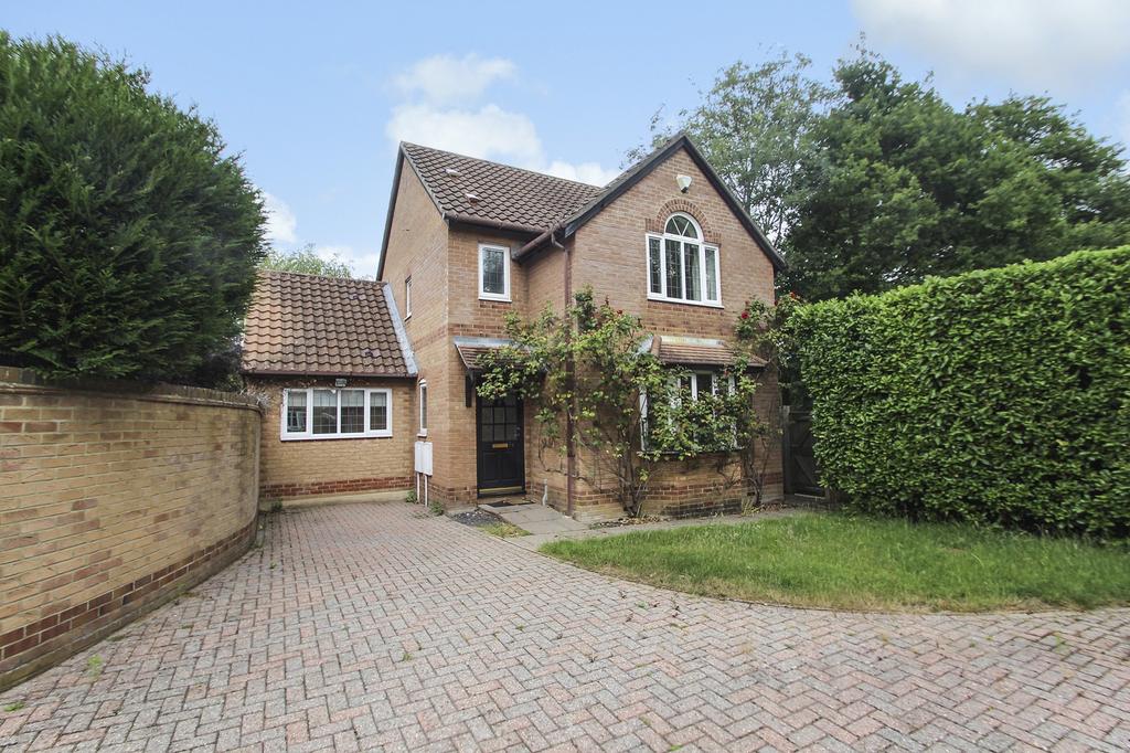 Maidenbower, Crawley RH10 3 bed detached house for sale £535,000