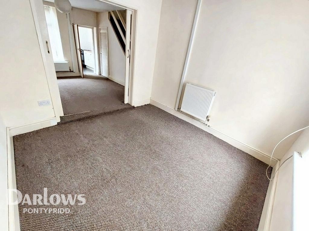 Lee Street, Pontypridd 2 bed terraced house for sale £120,000