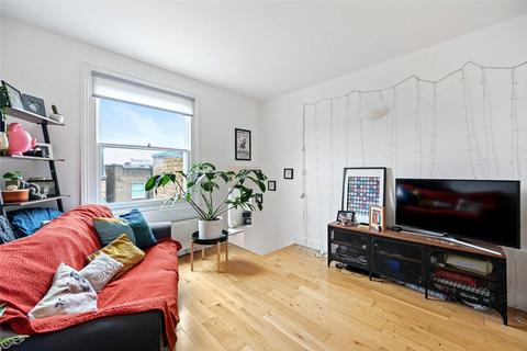 2 bedroom apartment to rent, Coverdale Road, London, W12