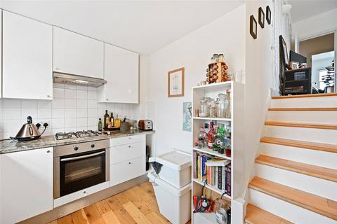 2 bedroom apartment to rent, Coverdale Road, London, W12