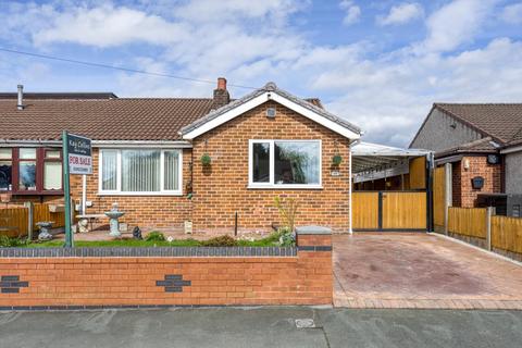 2 bedroom bungalow for sale, Edgeworth Road, Hindley Green