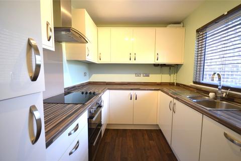 12 Arthur Close, Farnham, GU9 8PE