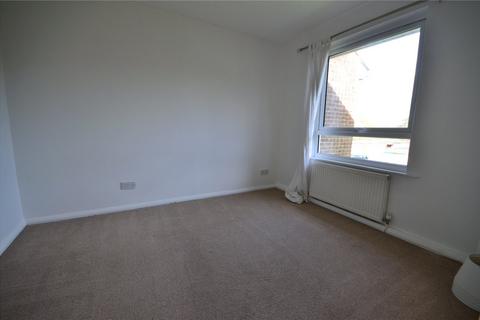 12 Arthur Close, Farnham, GU9 8PE