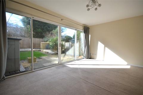12 Arthur Close, Farnham, GU9 8PE