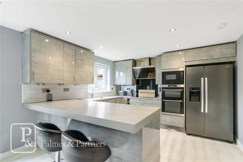 13 Chapman Place, Colchester, CO4 5ZJ