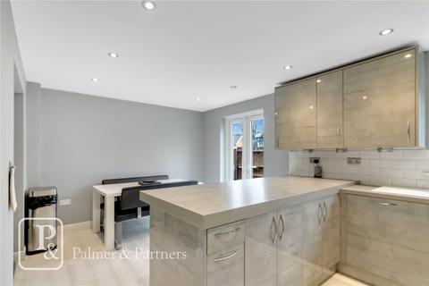 13 Chapman Place, Colchester, CO4 5ZJ