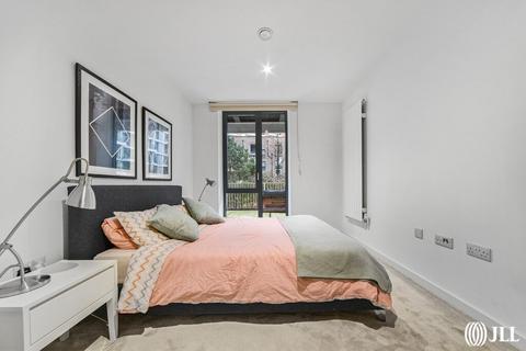 1 bedroom flat to rent, Fairwater House, London E16
