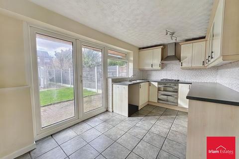 3 bedroom semi-detached house for sale - Farnham Drive, Irlam, M44