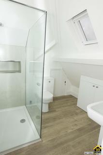 2 bedroom flat to rent, Hendon Lane, London, N3