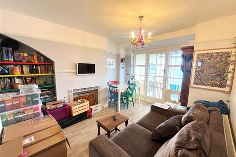 26 Brinklow Crescent, London, SE18 3BP