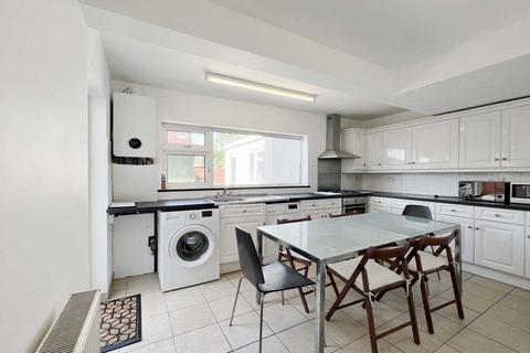 undefined, Malden Way, New Malden