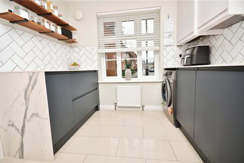 3 bedroom terraced house for sale, Chaundler Drive, Aylesbury HP19