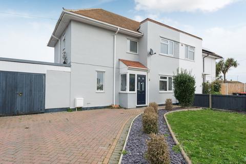 1 Lagos Avenue, Ramsgate, CT12 6JZ
