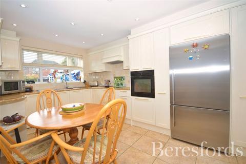 3 Caxton Way, Romford, RM1 4GS