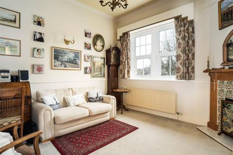 Flat 5, The Retreat Leamington Road, Broadway, WR12 7DZ