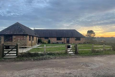 2 bedroom barn conversion to rent - Brays Hill, Ashburnham TN33