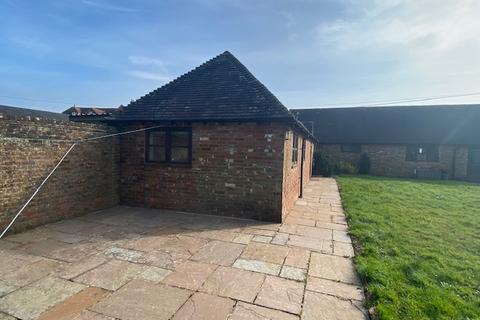 2 bedroom barn conversion to rent, Brays Hill, Ashburnham TN33