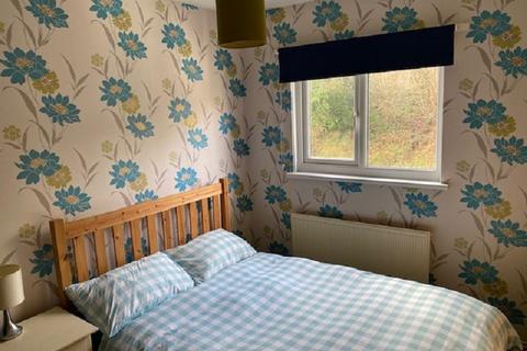 2 bedroom flat for sale - The Gardens, Ystalyfera, Swansea.