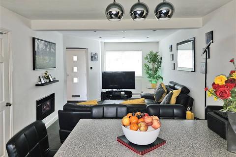 21 Hillside Close, Banstead, SM7 1ET