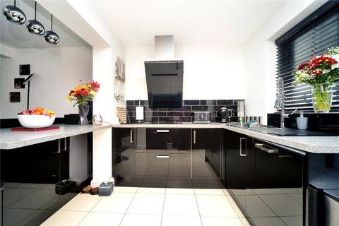 21 Hillside Close, Banstead, SM7 1ET