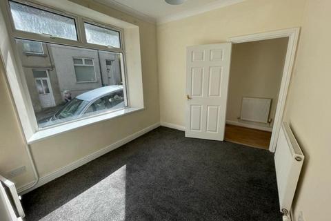 4 bedroom end of terrace house for sale, Aberdare CF44