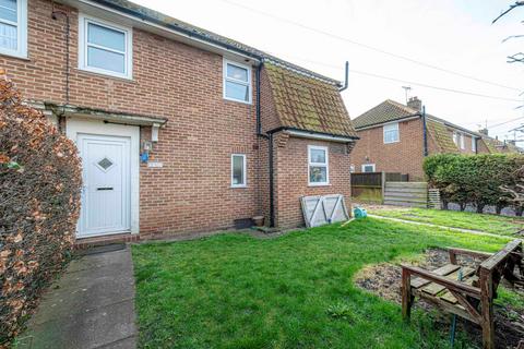 3 bedroom semi-detached house for sale - Eastern Road, Lydd, TN29