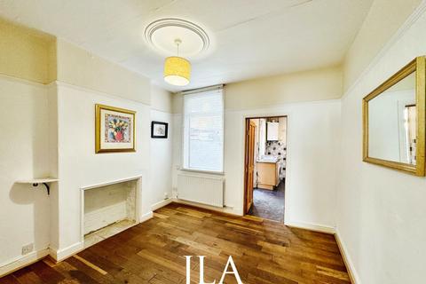3 bedroom terraced house to rent, Leicester LE2