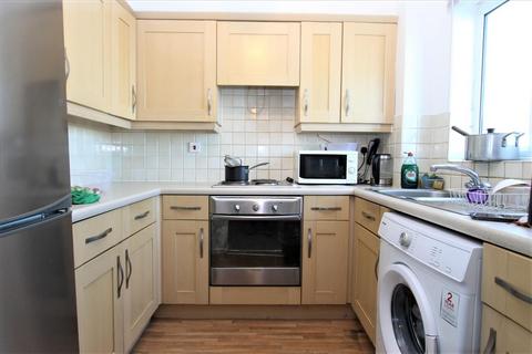 2 bedroom flat for sale, Hudson Way, London, N9