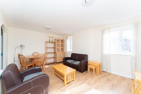1 bedroom apartment to rent, Vicars Bridge Close, Wembley, HA0 1XT