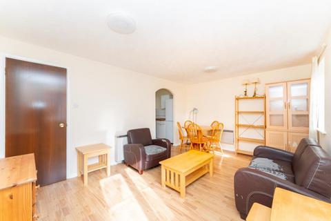 1 bedroom apartment to rent, Vicars Bridge Close, Wembley, HA0 1XT