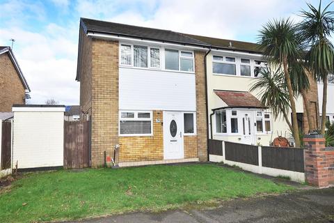 2 bedroom townhouse for sale - 74 Morillon Road, Irlam M44 6HY