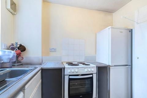 Studio for sale, Telegraph Place, London, E14